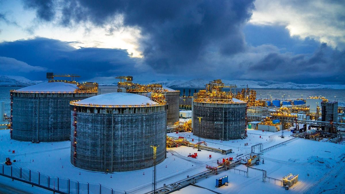 A general overview of Equinor's LNG facility is pictured in Melkoeya, outside Hammerfest, on january 31, 2023. Norway is growing wealthier by the minute as the conflict in Ukraine boosts its gas revenues, but it is not a "war profiteer", its prime minister insists, saying aid to Kyiv is forthcoming. (Photo by Ole Berg-Rusten / NTB / AFP) / Norway OUT