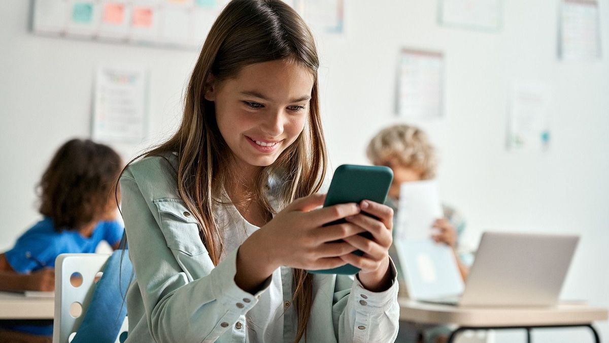 Korhatárossá tenné a mesterséges intelligenciát az UNESCO