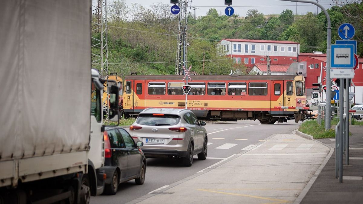 Több mint 60 baleset történt idén a vasúti átkelőkben