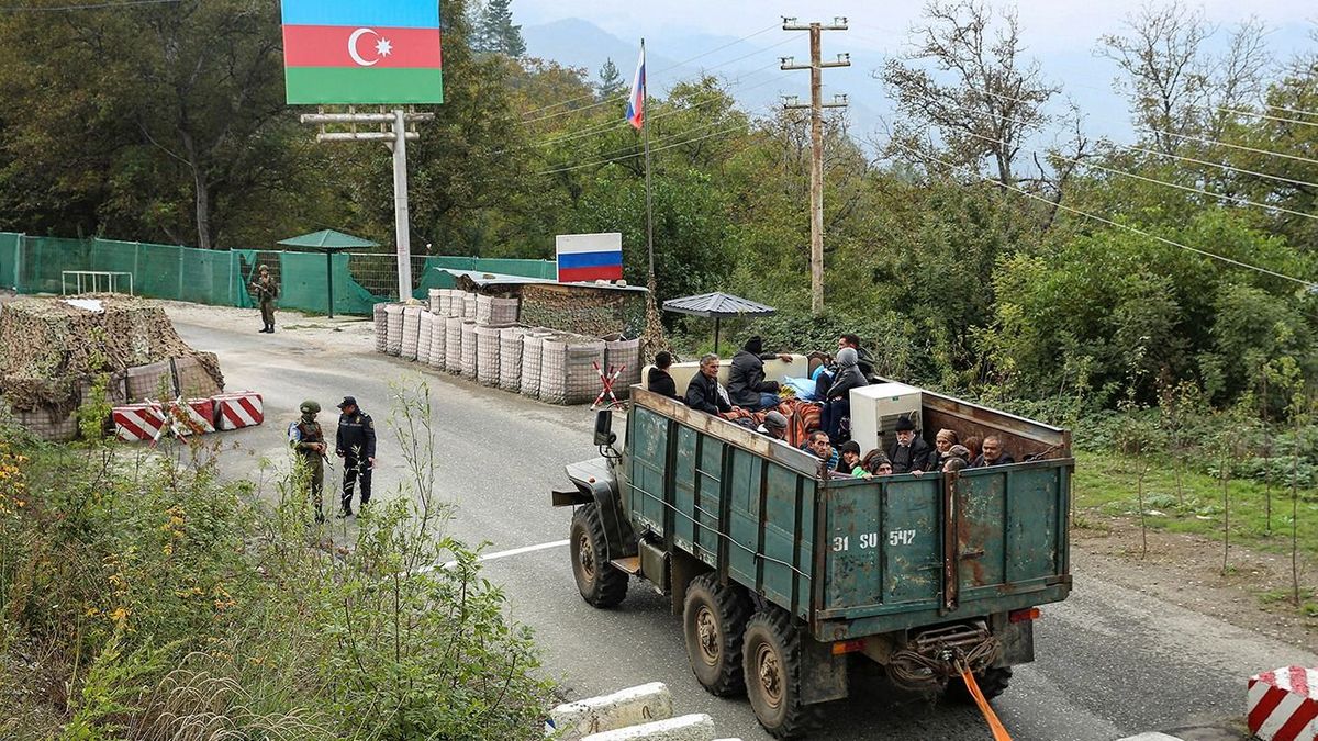 Egyre nagyobb méreteket ölt az örmény exodus Hegyi-Karabahból