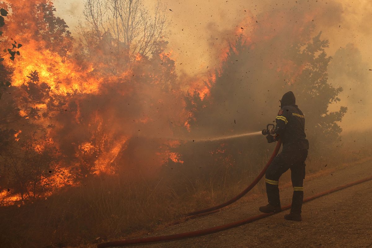 Wildfires continue to ravage Greece on the thirteenth day