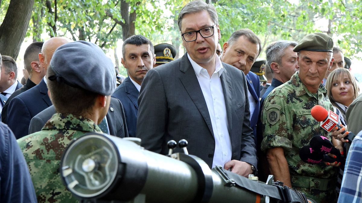 Előrehozott választást jelentett be a szerb elnök