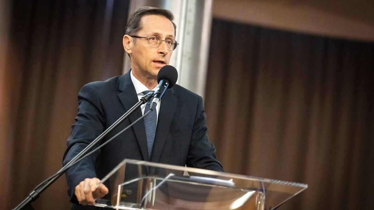 Nagyobb volt a füstje, mint a lángja: nem változnak a támogatott hitelek és a bankadó – Varga Mihály újra szót kért