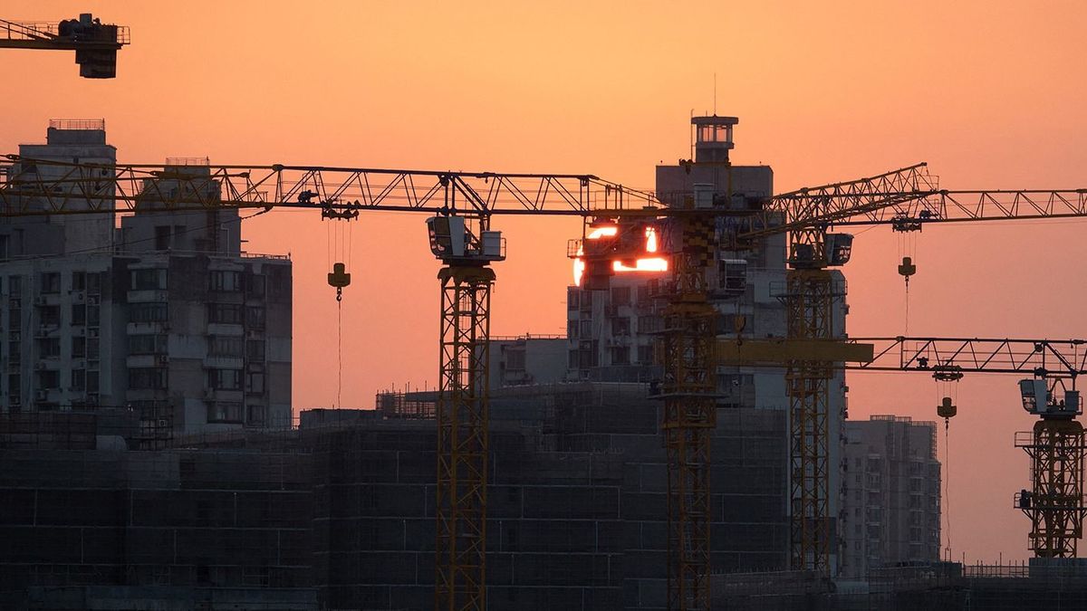 Menekül a tőke Kínából - zuhan a támaszait vesztett jüan