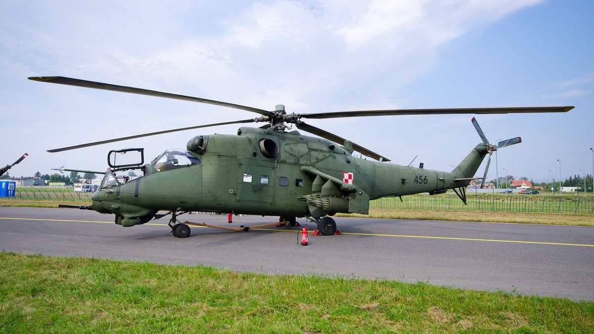 Radom,,Poland,-,August,26,,2017:,Mi-24,Helicopter,On,Airshow