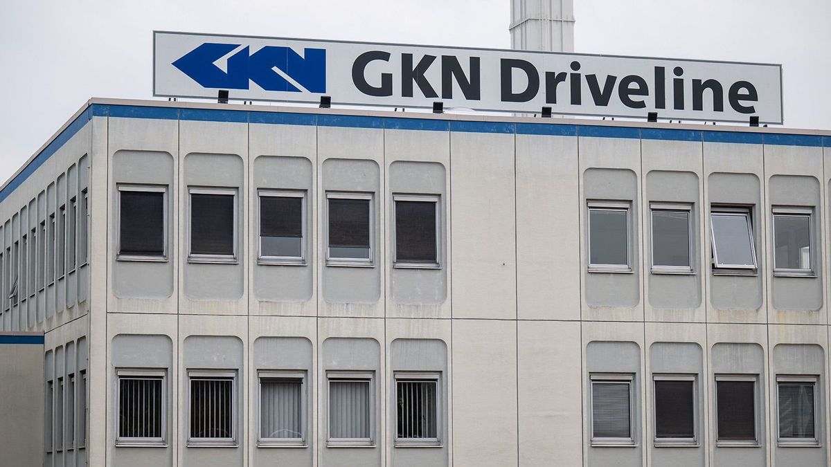 Felavatták a GKN Automotive Hungary Kft. gyárát Felsőzsolcán