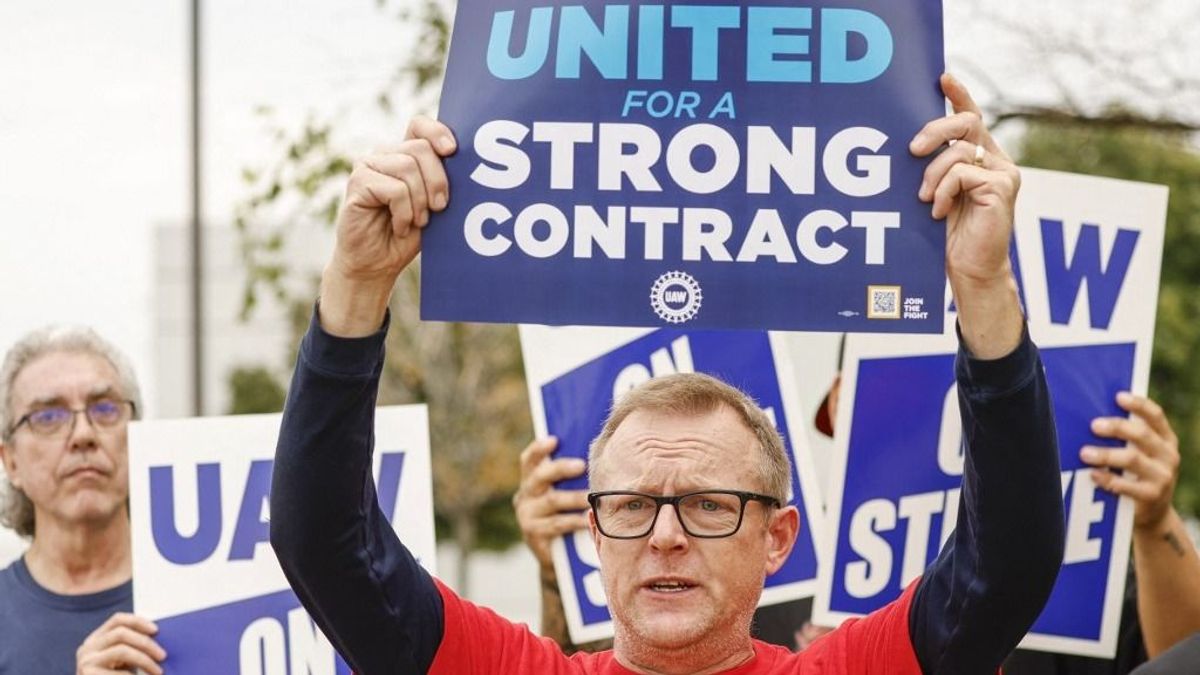 Sztrájk: nem közelednek az álláspontok az emerikai autógyártók és a dolgozók között