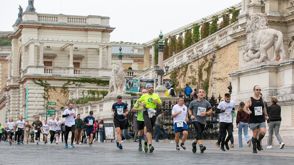 Futóverseny lesz Budapesten a hétvégén, több kerületben is lezárásokra kell készülni