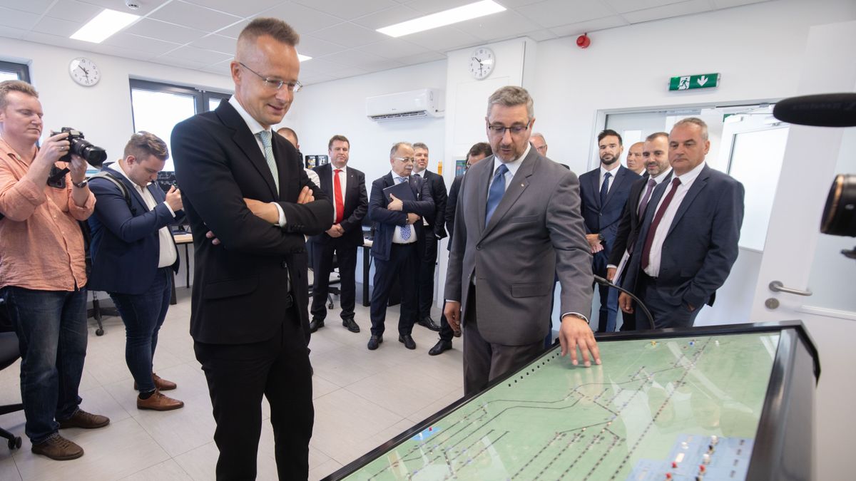 Debrecen mint második főváros, gyár Makón, útvonalakat szüntet meg a Ryanair – heti összefoglaló