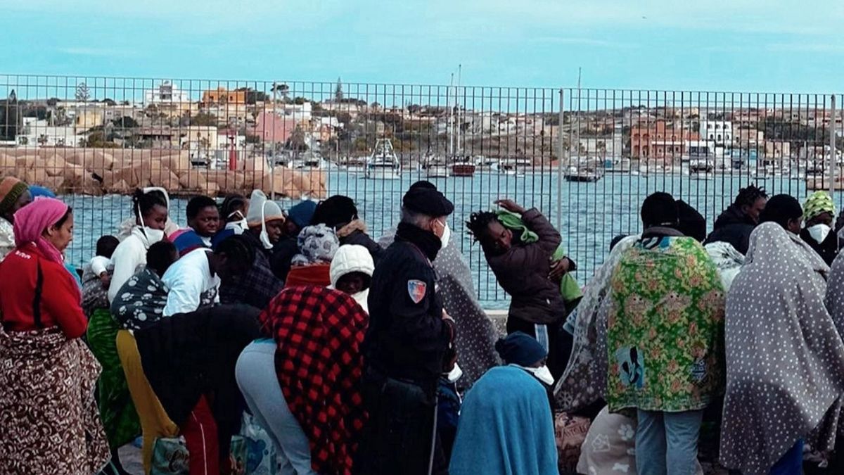 At least  5,000 migrants swamp Italy’s Lampedusa in single day. One baby died near shore as a boat capsizedItaly - September 13, 2023.At least 5,000 migrants swamp Italy’s Lampedusa in single day. One baby died near shore as a boat capsized .Archive photo Italy/Sicily, Lampedusa - April 15, 2023. Lampedusa Island In Humanitarian Emergency For Frequent Disembarking Of MigrantsSeptember , 2023