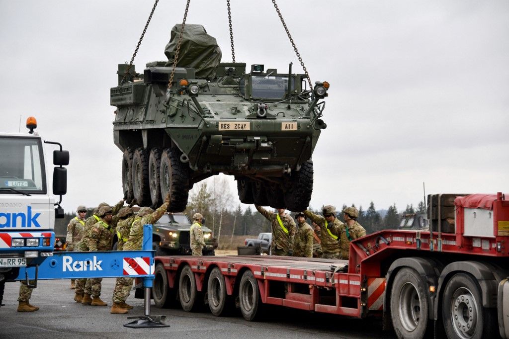 Ukraine: de premiers renforts militaires américains arrivés en Roumanie