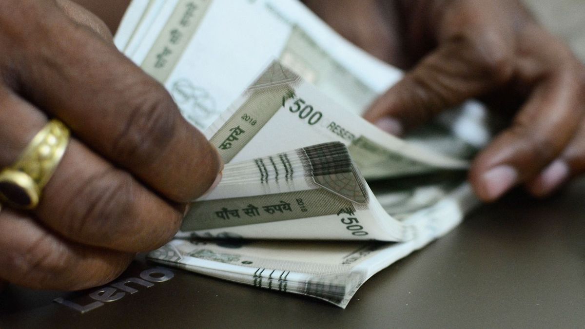 Belefulladnak az indiai rúpiába az orosz exportőrök a dollár leváltása után