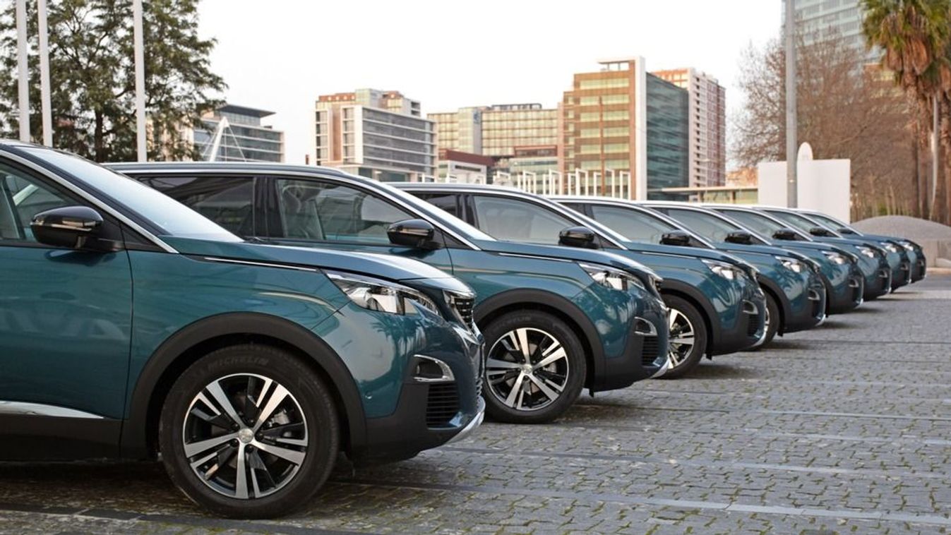 Lisbon,,Portugal,–,February,,22,,2017:,Modern,Peugeot,5008,Parking