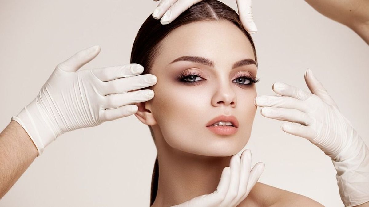 Ezek a legújabb plasztikai sebészeti trendek: hasból a fenékbe, arcból az állba vándorol a zsír