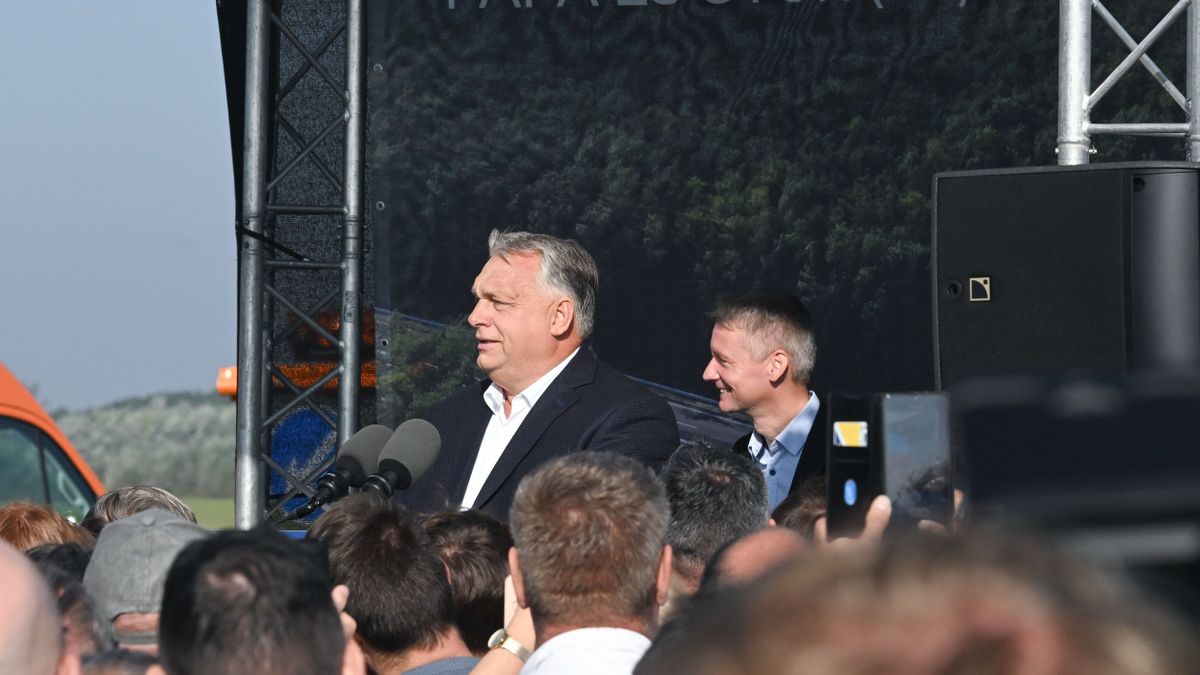 Orbán Viktor: Magyarországnak nagyon kell vigyázni, hogy ne sodródjon háborúba