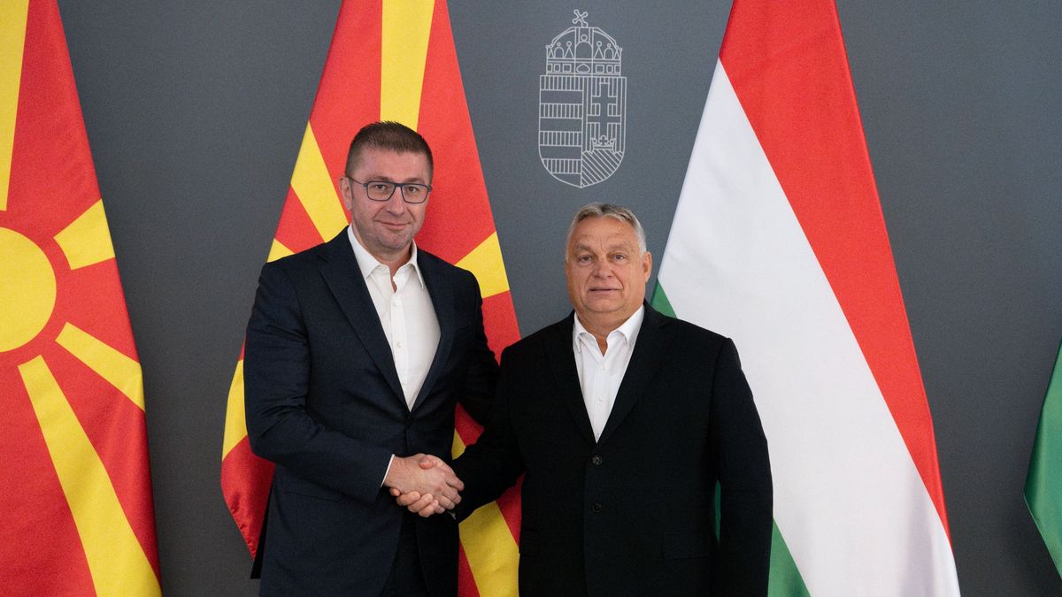 Orbán Viktor fogadta Észak-Macedónia legnépszerűbb pártjának vezetőjét
