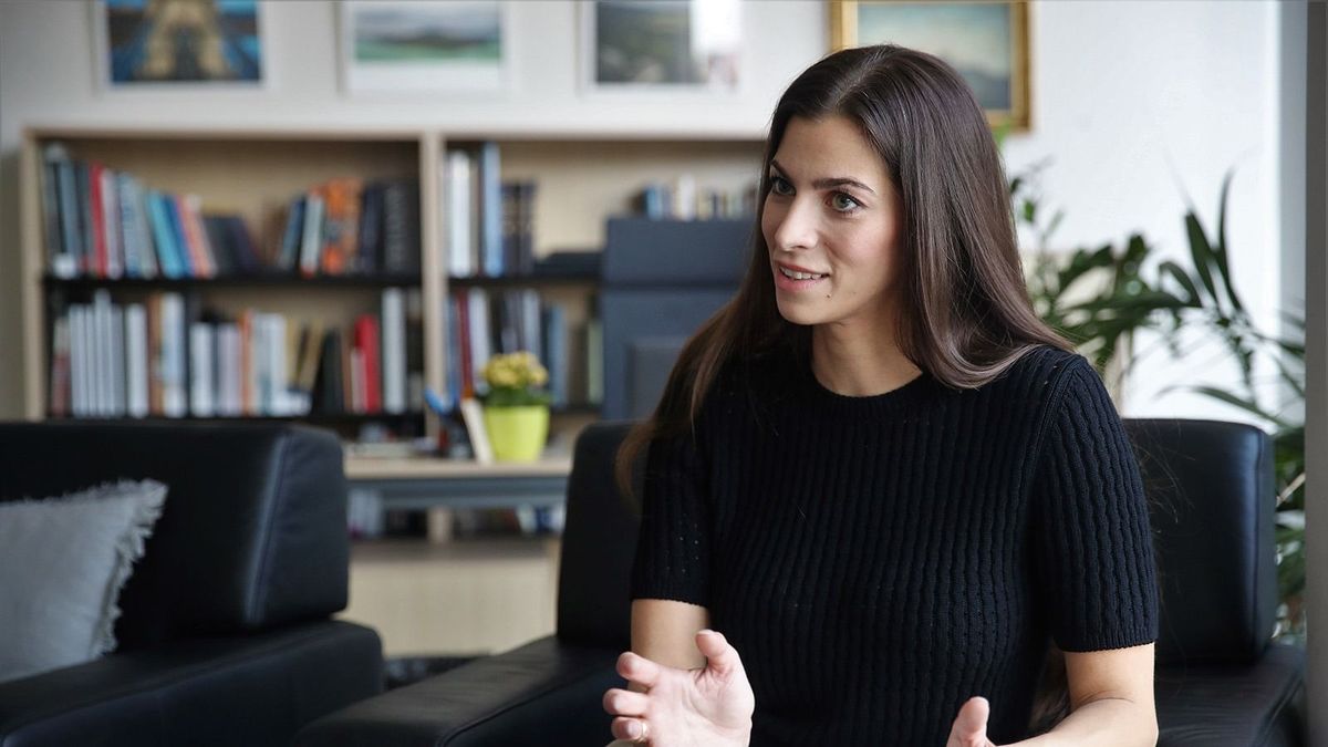 A friss Nobel-díjas Krausz Ferenc kutatóközpontjában vizitált Szentkirályi Alexandra