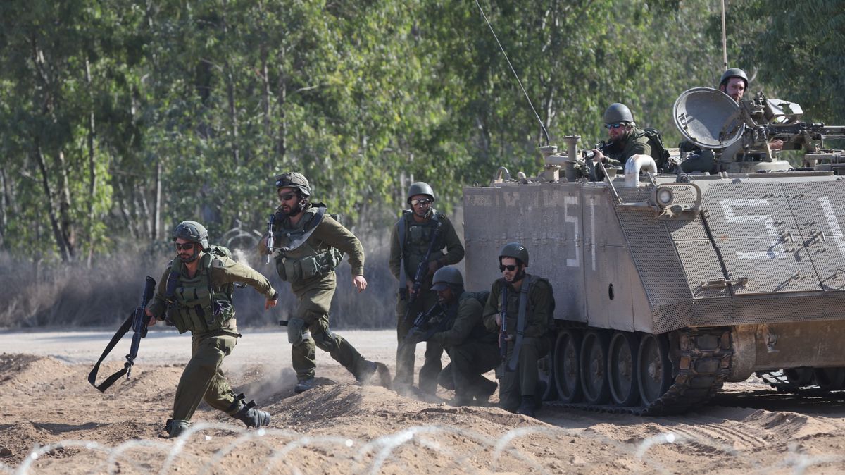 Izrael újabb szárazföldi támadást hajtott végre a Gázai övezet középső részén