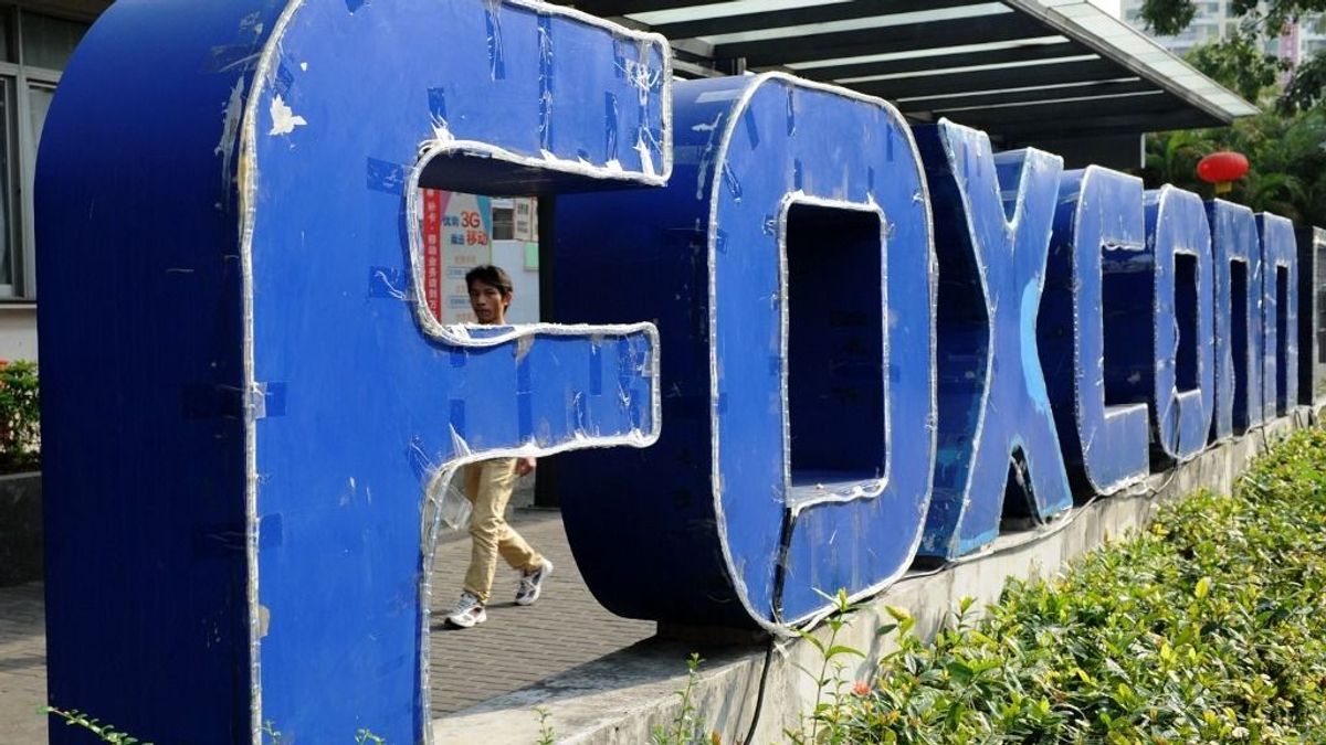 Kína több frontos támadást intézett a Foxconn gyárai ellen - durvul a technológiai háború