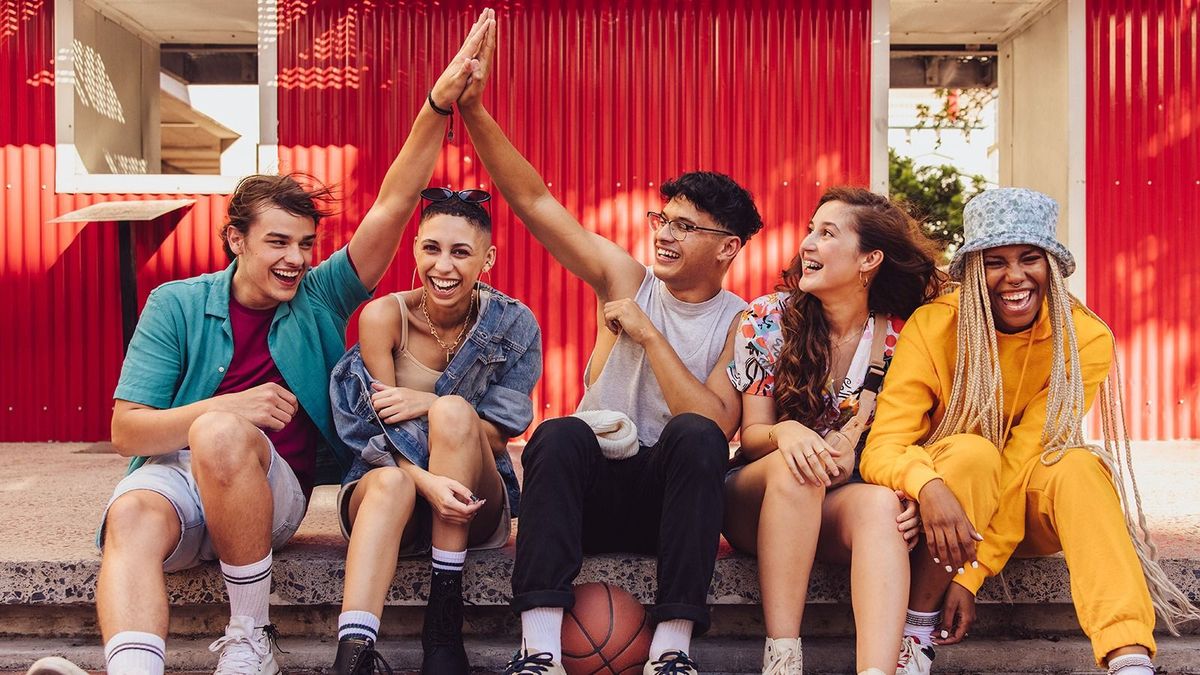 A tizenévesek nagyobb biztonságban érzik magukat, ha a szüleik nyomon követik a telefonjukat