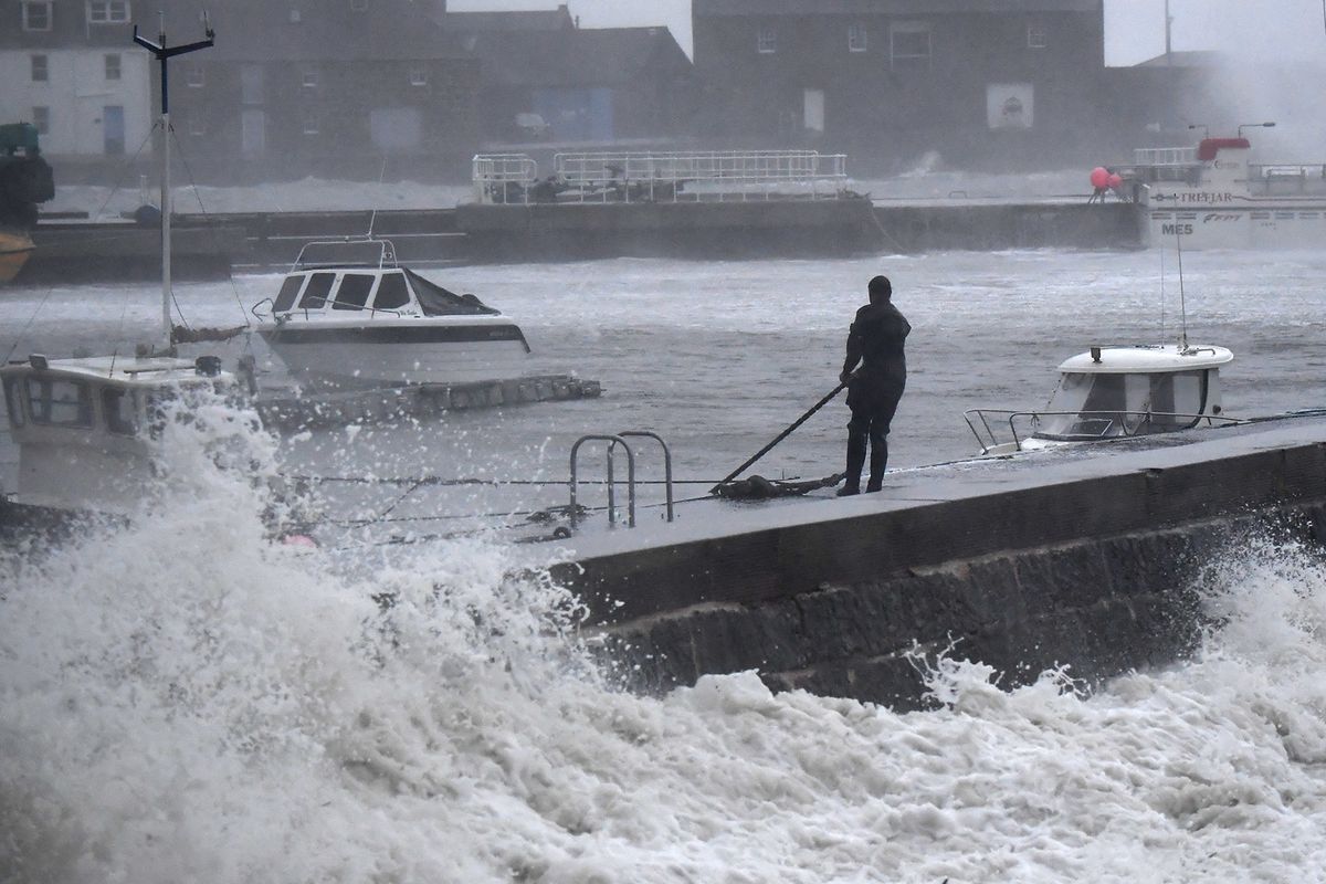 Heavy rain hits Ireland, UK as warnings issued for Storm Babet