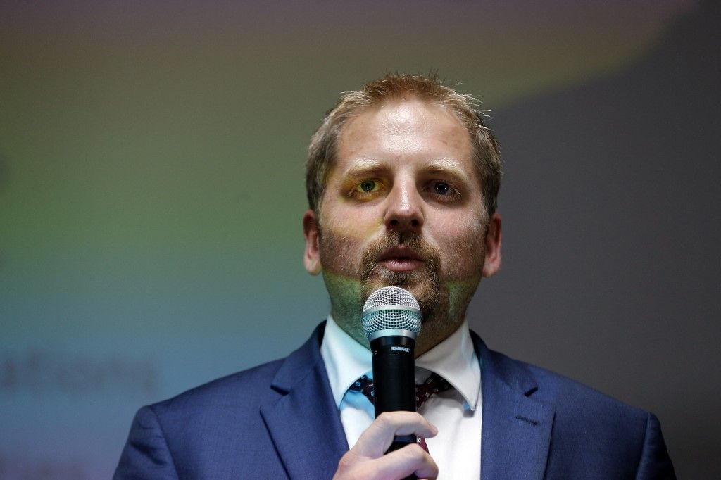 Czech Vit Jedlicka, President of the Free Republic of Liberland, speaks during a press conference on June 20, 2015, in Paris. Liberland is a self-proclaimed micronation claiming a parcel of land on the western bank of the Danube river between Croatia and Serbia, sharing a land border with the former. It was proclaimed on April 13, 2015 by Czech libertarian politician and activist Vít Jedlicka. AFP PHOTO/FRANCOIS GUILLOT (Photo by FRANCOIS GUILLOT / AFP)
