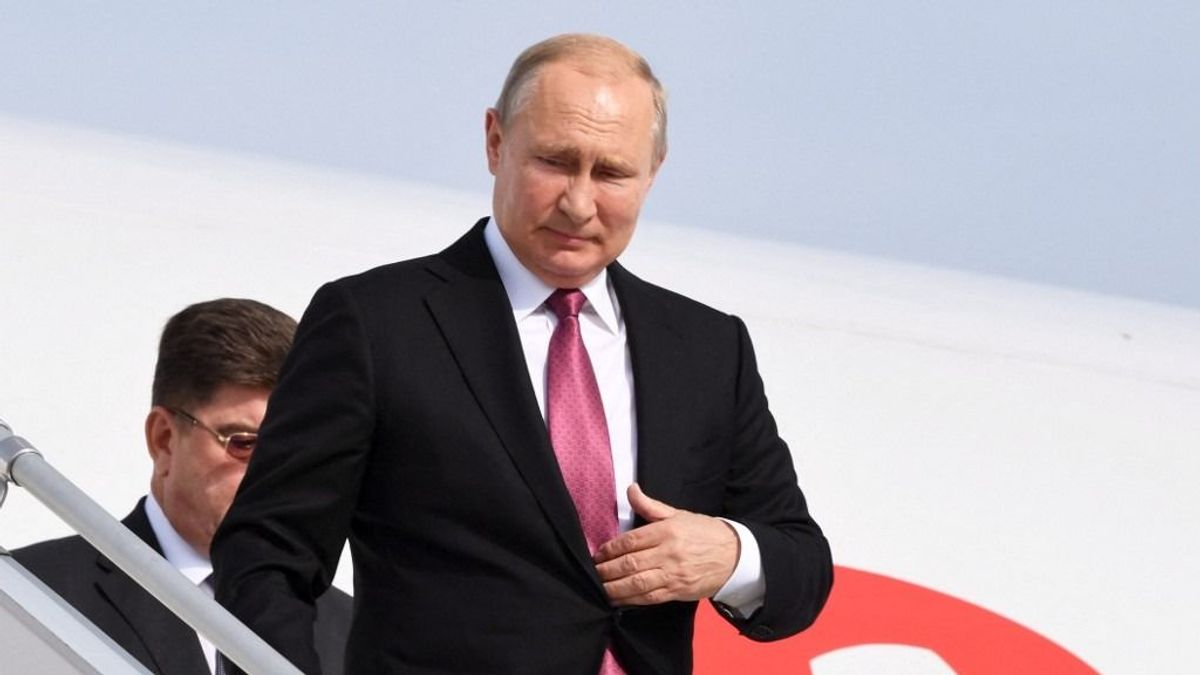 Először utazik külföldre Putyin a letartóztatási parancs óta