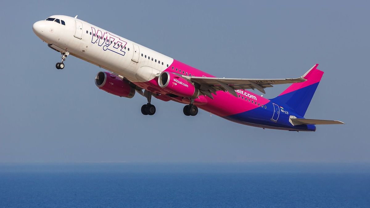 Leküzdötte a Covid-nehézségeket a Wizz Air – kevesebb a járattörlés, több az új gép és munkavállaló