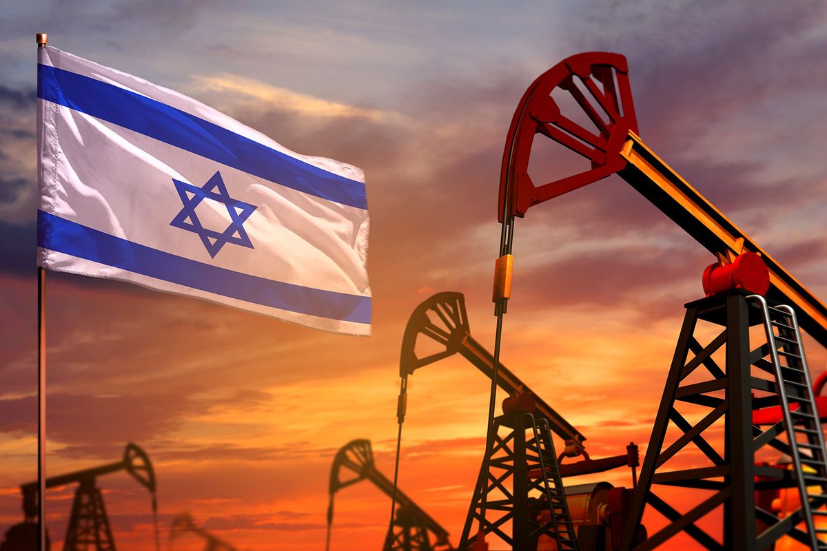 Israel,Oil,Industry,Concept,,Industrial,Illustration.,Israel,Flag,And,Oil
Israel oil industry concept, industrial illustration. Israel flag and oil wells and the red and blue sunset or sunrise sky background - 3D illustration
izral, olaj, energia, infláció, árak, export, import