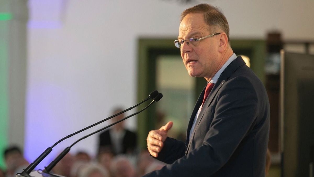 Navracsics Tibor: a térségi és a határokon átnyúló fejlesztéseké a jövő