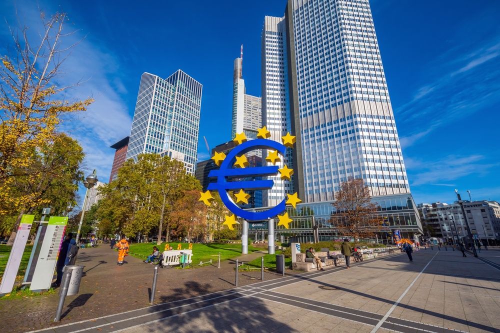 Frankfurt,,Hesse,,Germany,-,November,8,,2022:,The,Euro,Sign