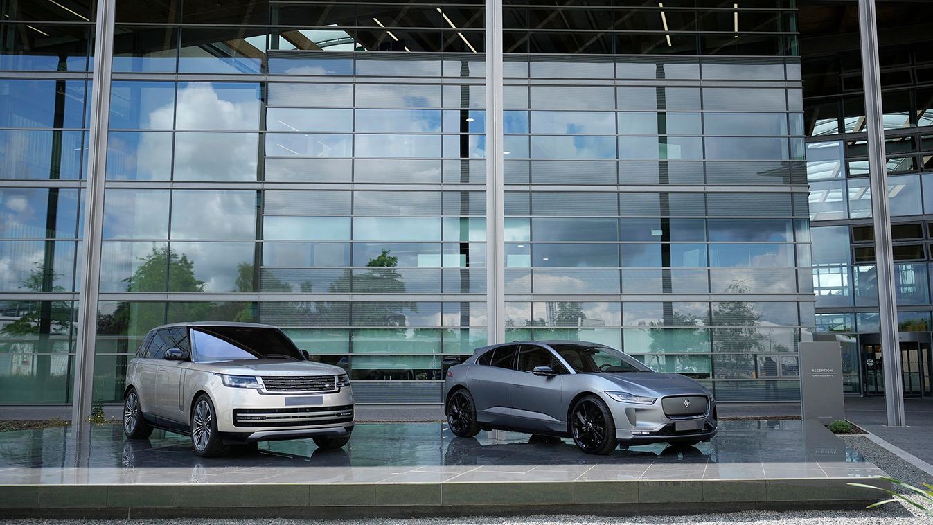 A general view of the Land Rover site during a visit from Britain's Prime Minister Rishi Sunak to Land Rover on July 19, 2023 in Warwick, central England, for an announcement on an electric car battery factory. Indian conglomerate Tata Group on Wednesday said it would build a gigafactory in Britain making batteries for its Jaguar and Land Rover electrical vehicles. (Photo by Christopher Furlong / POOL / AFP)