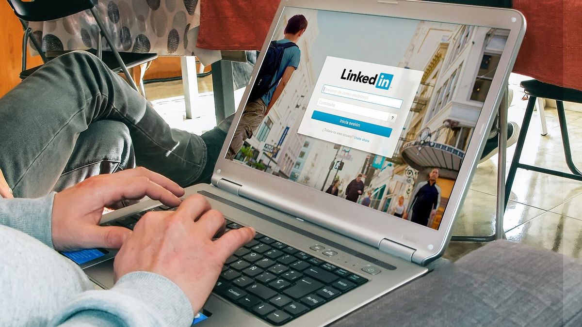 Folytatódik az elbocsátási hullám a tech cégeknél, most a LinkedIn rúg ki több száz munkavállalót