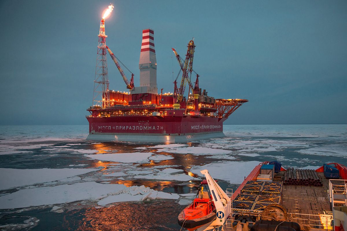 AT SEA, RUSSIA - MAY 8 :  The Prirazlomnaya offshore ice-resistant oil-producing platform is seen at Pechora Sea, Russia on May 8, 2016. Prirazlomnaya is the world's first operational Arctic rig that process oil drilling, production and storage, end product processing and loading. Sergey Anisimov  / Anadolu Agency (Photo by Sergey Anisimov / ANADOLU AGENCY / Anadolu Agency via AFP)