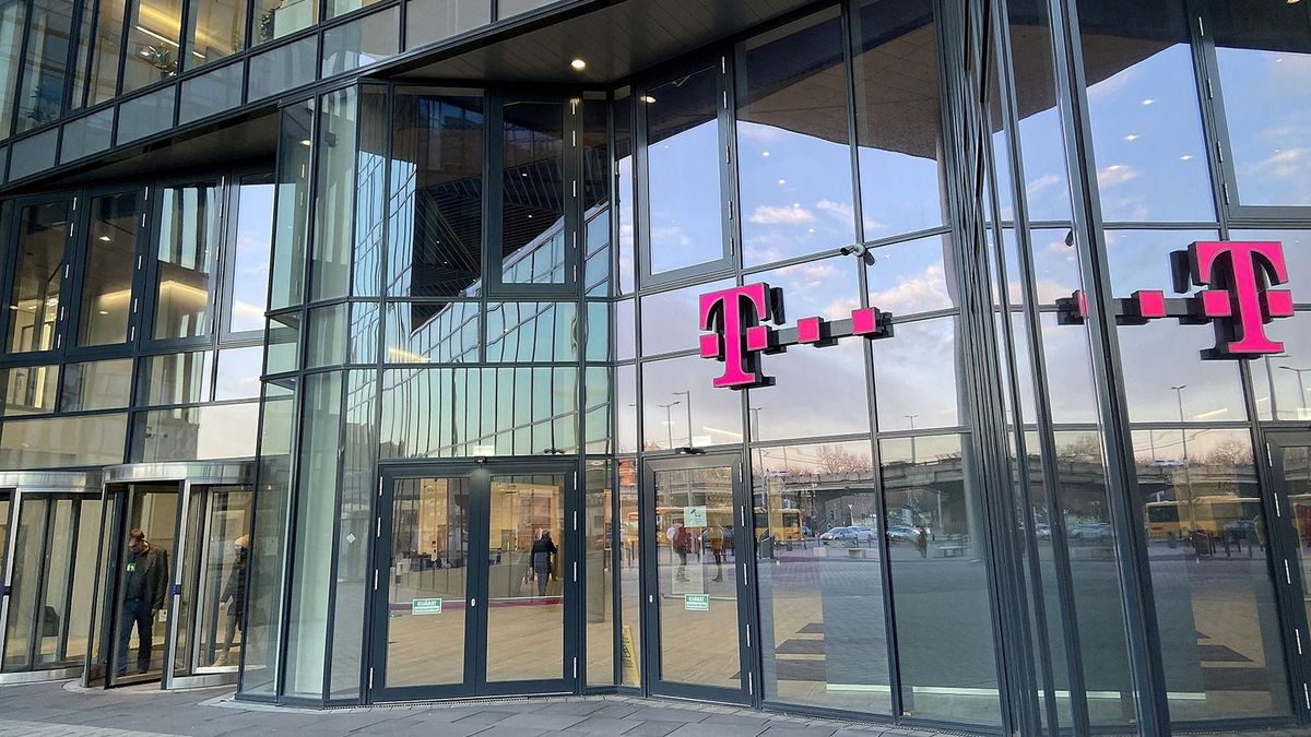 Brutálisan megemelte a Magyar Telekom célárát az Erste