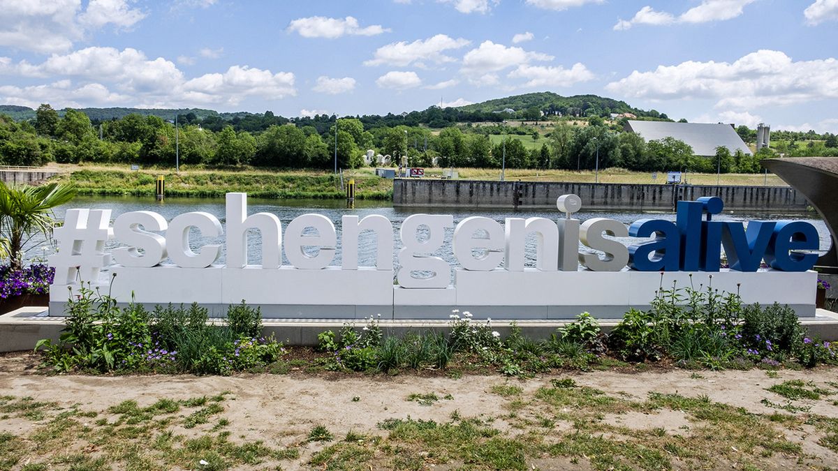 GRAND DUCHY OF LUXEMBOURG. SCHENGEN. IT IS IN THIS SMALL TOWN, CLOSE TO THE BORDERS WITH GERMANY AND FRANCE, THAT THE SCHENGEN AGREEMENT WAS ESTABLISHED IN 1985. "SCHENGEN IS ALIVE"
