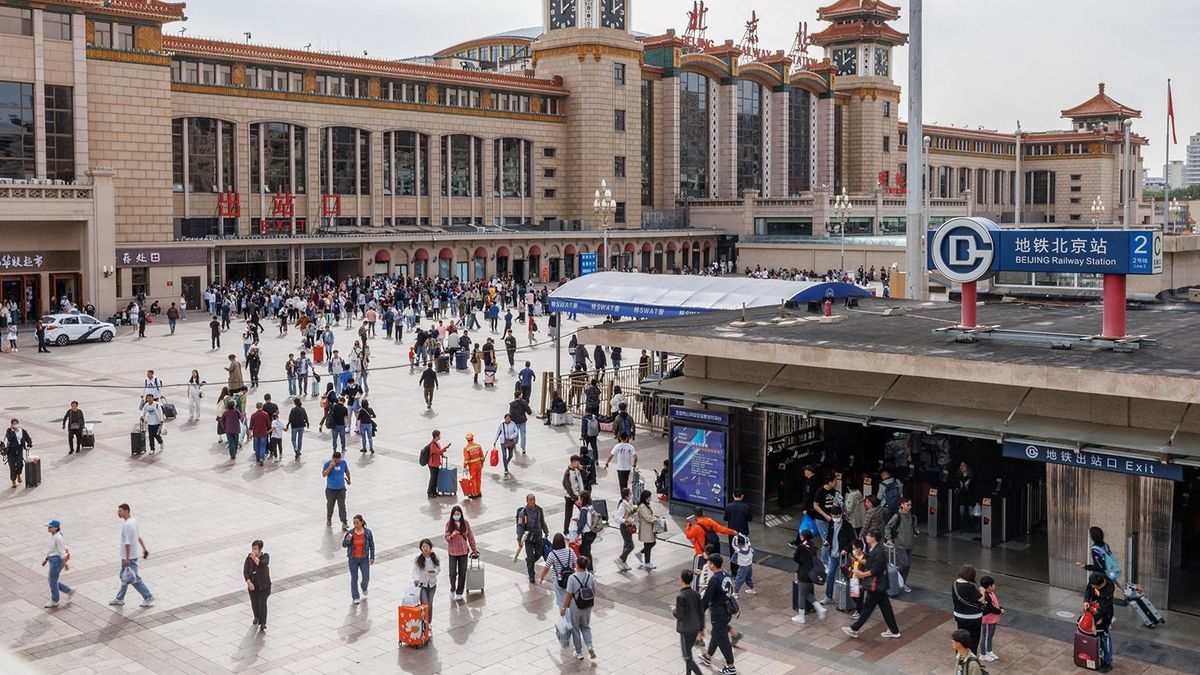 Kína már-már paranoiásan korlátozza polgárainak külföldi utazásait
