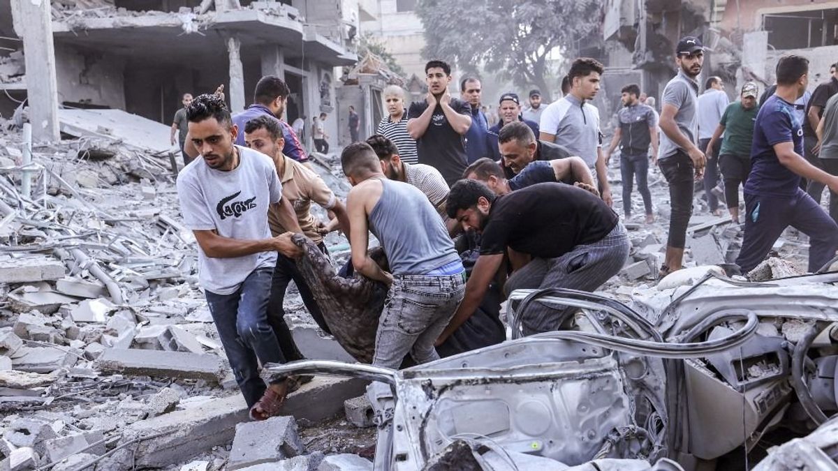 Izraeli háboróú - friss hírek: Oroszország szerint Izraelnek műkoldfelvételekkel kell bizonyítania, hogy nem csapott le a gázai kórházra