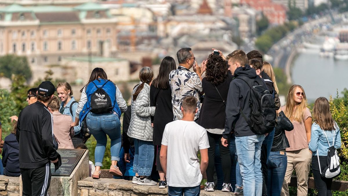 Szezonzáró eredményeket közöl a nyári turizmusról holnap a KSH