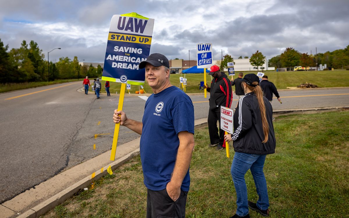 United Auto Workers Continue to Strike against Big Three Automakers