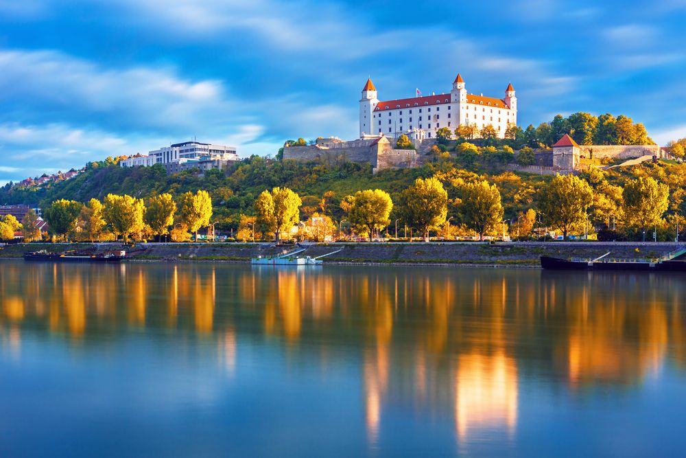 Bratislava,Historical,Center,With,The,Castle,Over,Danube,River,,Bratislava,