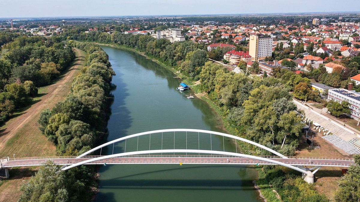 Árad a Tisza, lezárják a szegedi Huszár Mátyás rakpartot