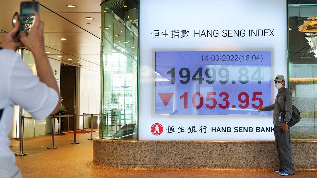 Peking nem tűri, hogy átvilágítsák a kínai cégeket - Hongkongban már csomagolnak a kockázati tanácsadók