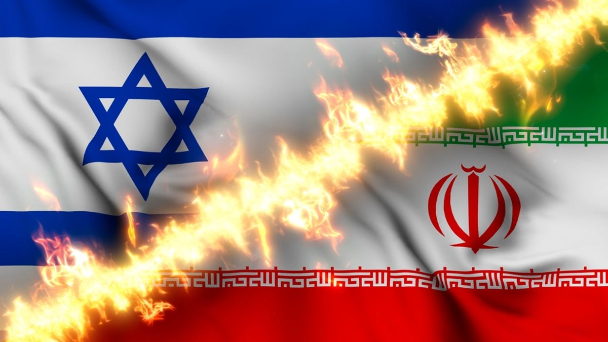 Oroszországtól vásárol vadászgépeket és harci helikoptereket Irán