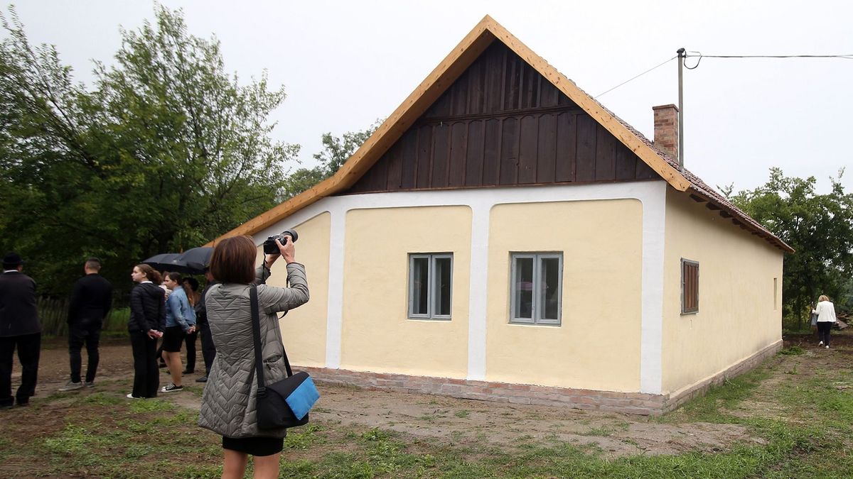 Megint öntik a pénzt a falusi házakba: újra pályázható a Népi Építészeti Program