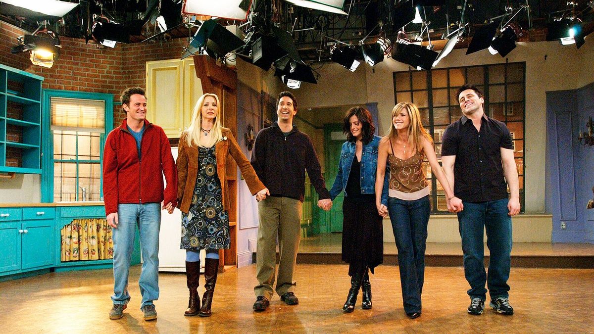 Megtörték a hallgatást a Jóbarátok sztárjai: közösen nyilatkoztak Matthew Perry haláláról