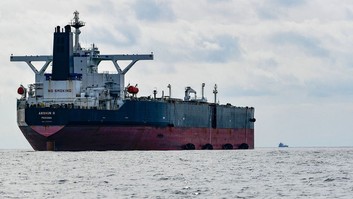 Olaj: annyi a jelentkező, hogy bagóért szállítják Ázsiába az oroszok