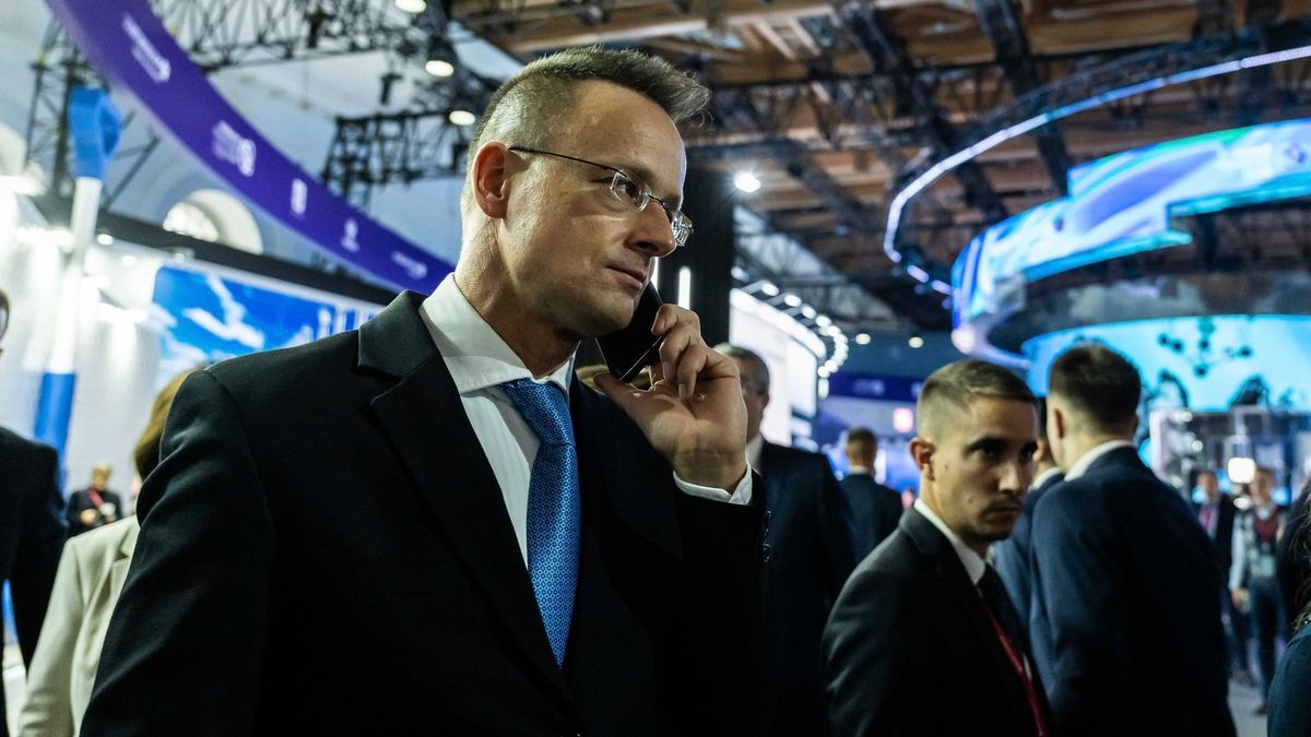 Szijjártó Péter: sokan ácsingóznak a Magyarországnak járó orosz energiahordozókra