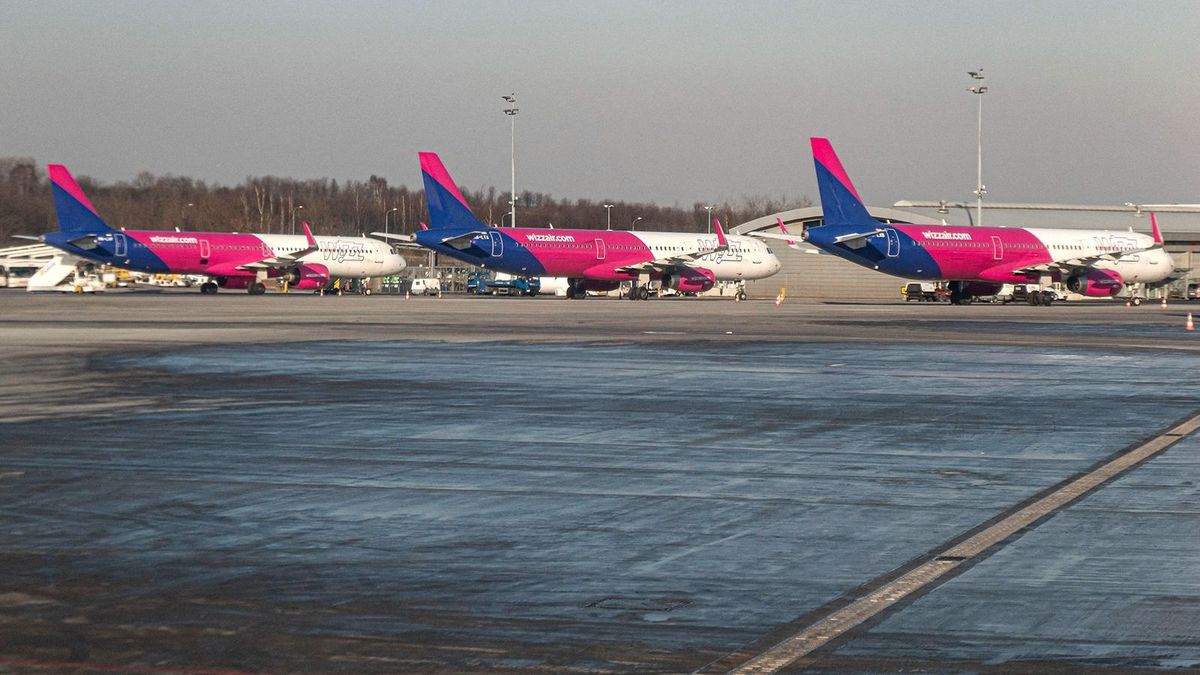 Rengeteg járatot törölt a WizzAir az izraeli háború miatt