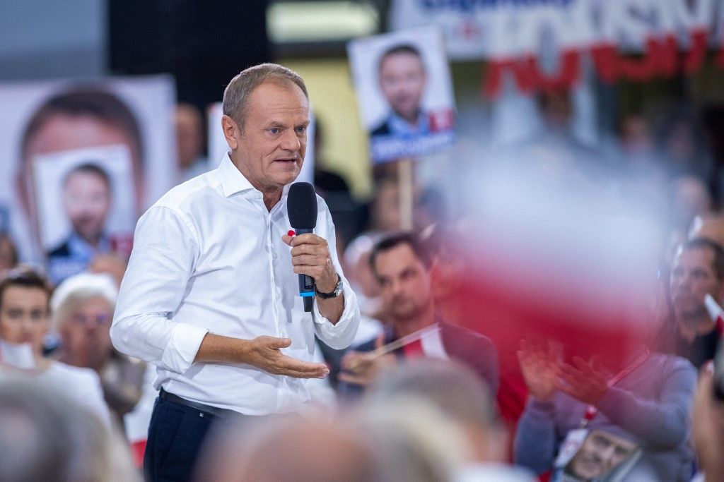 Donald Tusk Chairman Of The Civic Platform During A Pre-Election MeetingDonald Tusk, chairman of the Civic Platform during a pre-election meeting with residents of Plock, October 07, 2023, Poland


 (Photo by Andrzej Iwanczuk/NurPhoto) (Photo by ANDRZEJ IWANCZUK / NurPhoto / NurPhoto via AFP)